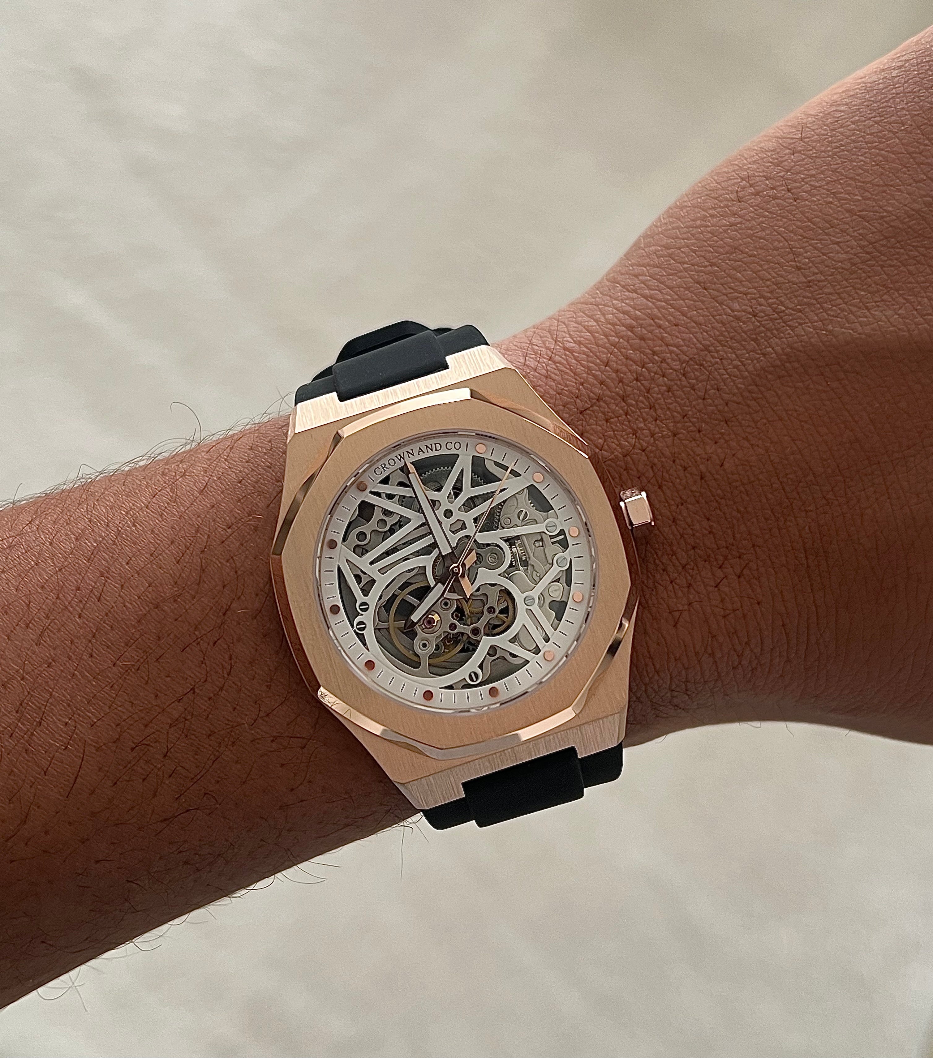 The Rose Skeleton Ocho series White dial 41| Rubber strap