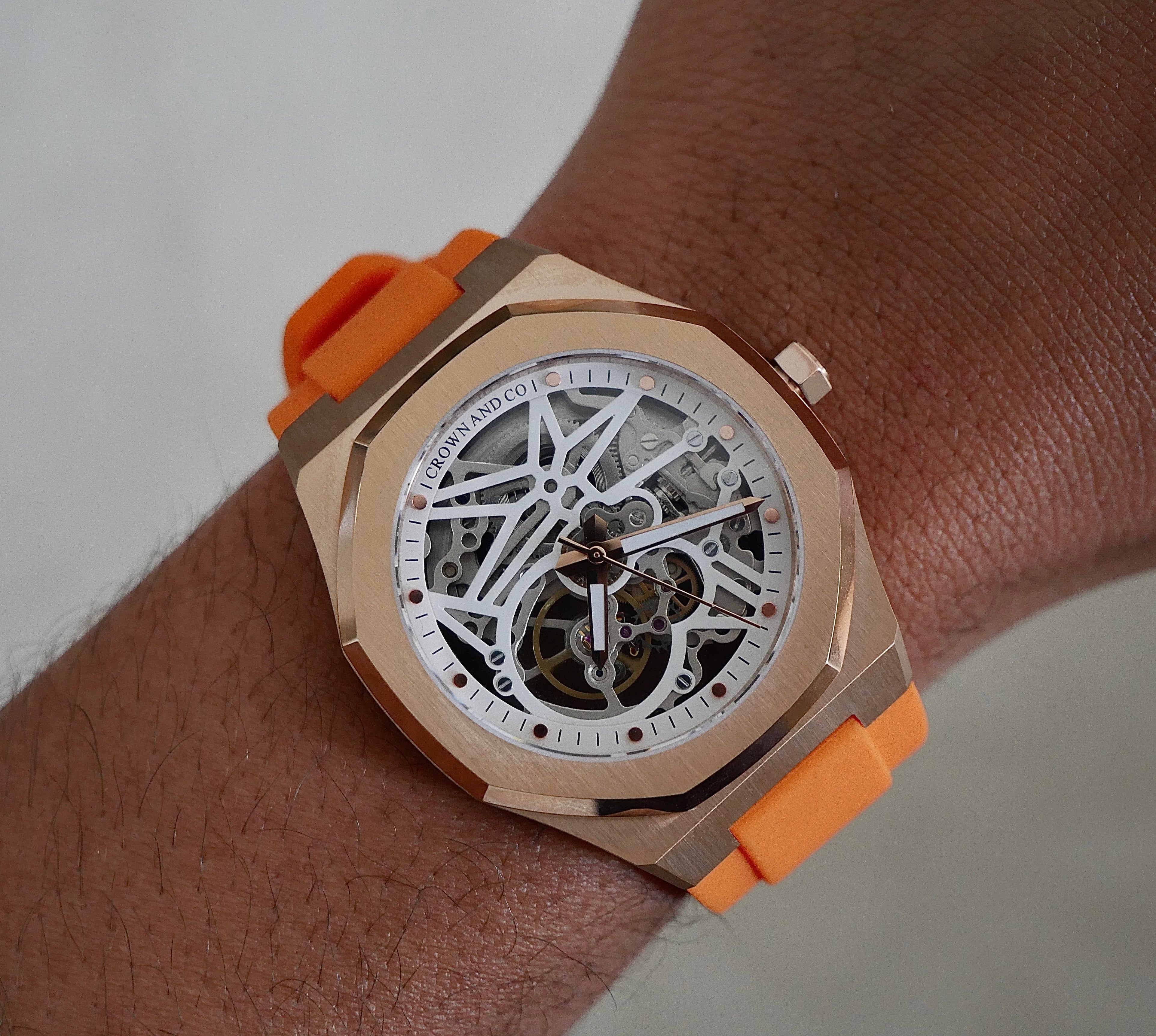 The Rose Skeleton Ocho series White dial 41 | Orange Rubber strap