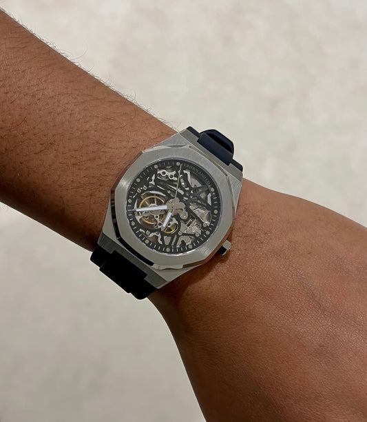 Ocho series Skeleton Black dial 41mm| Rubber strap