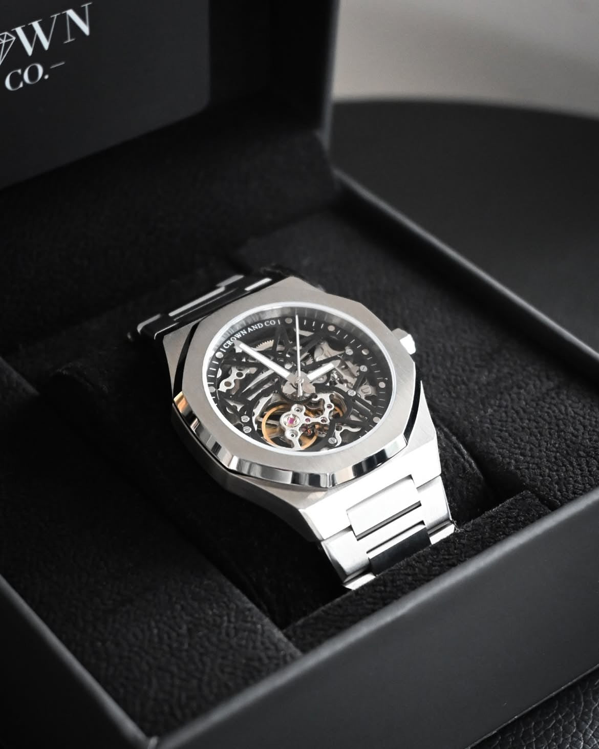 Ocho series Skeleton Black dial 41