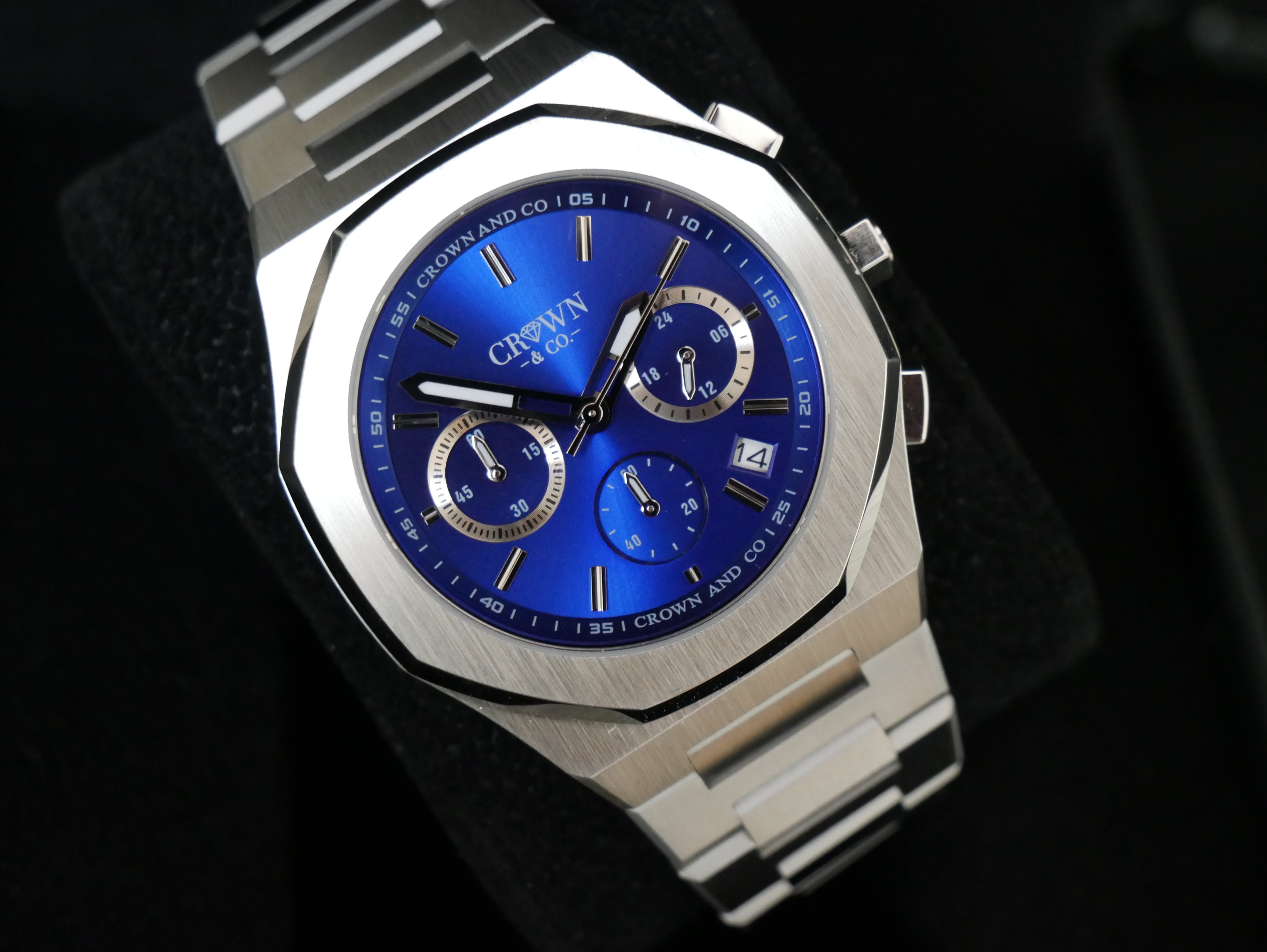 Ocho series Navy blue dial 41mm