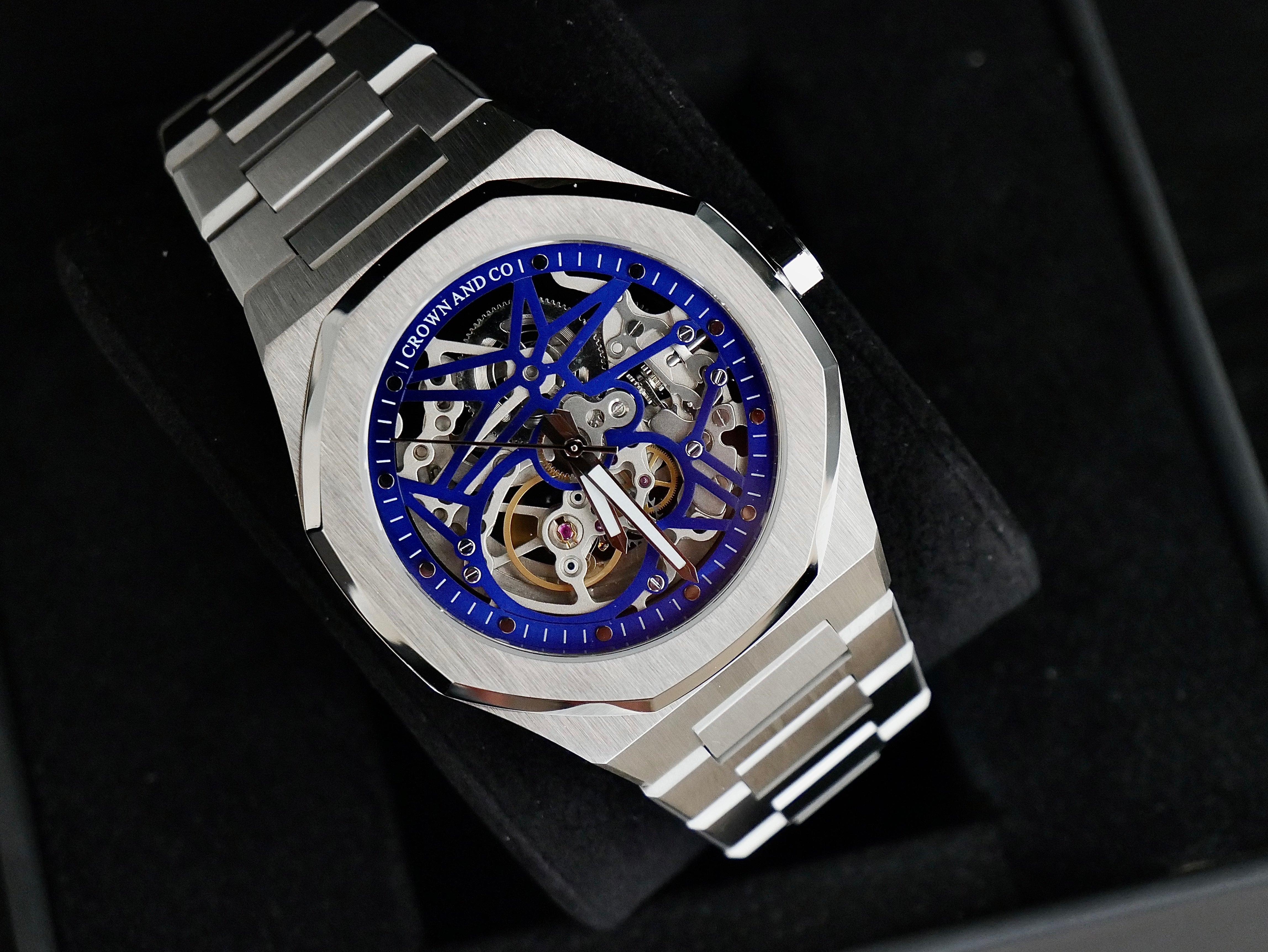 Ocho series skeleton Blue dial 41mm