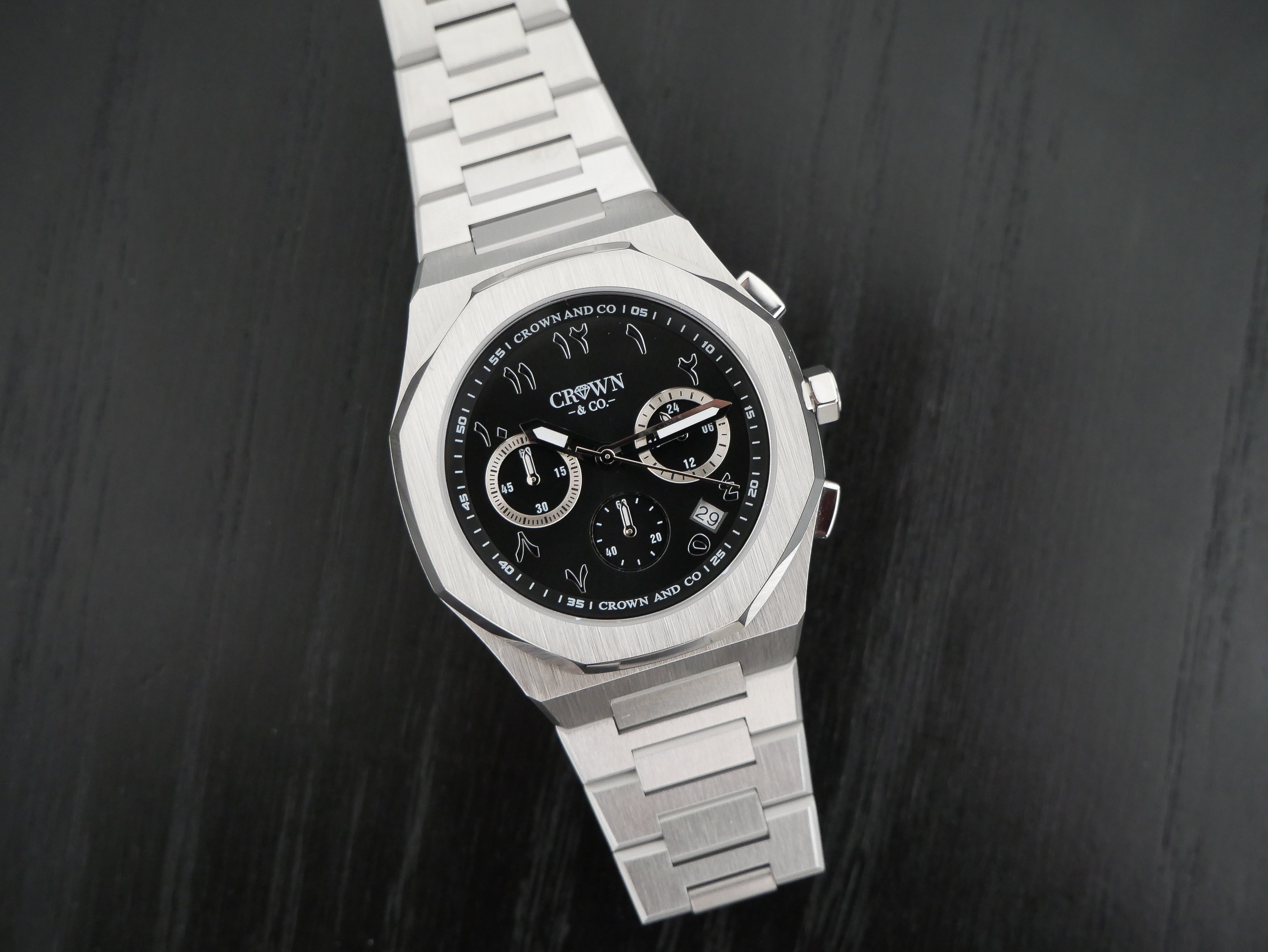 Ocho series black arabic dial 41mm