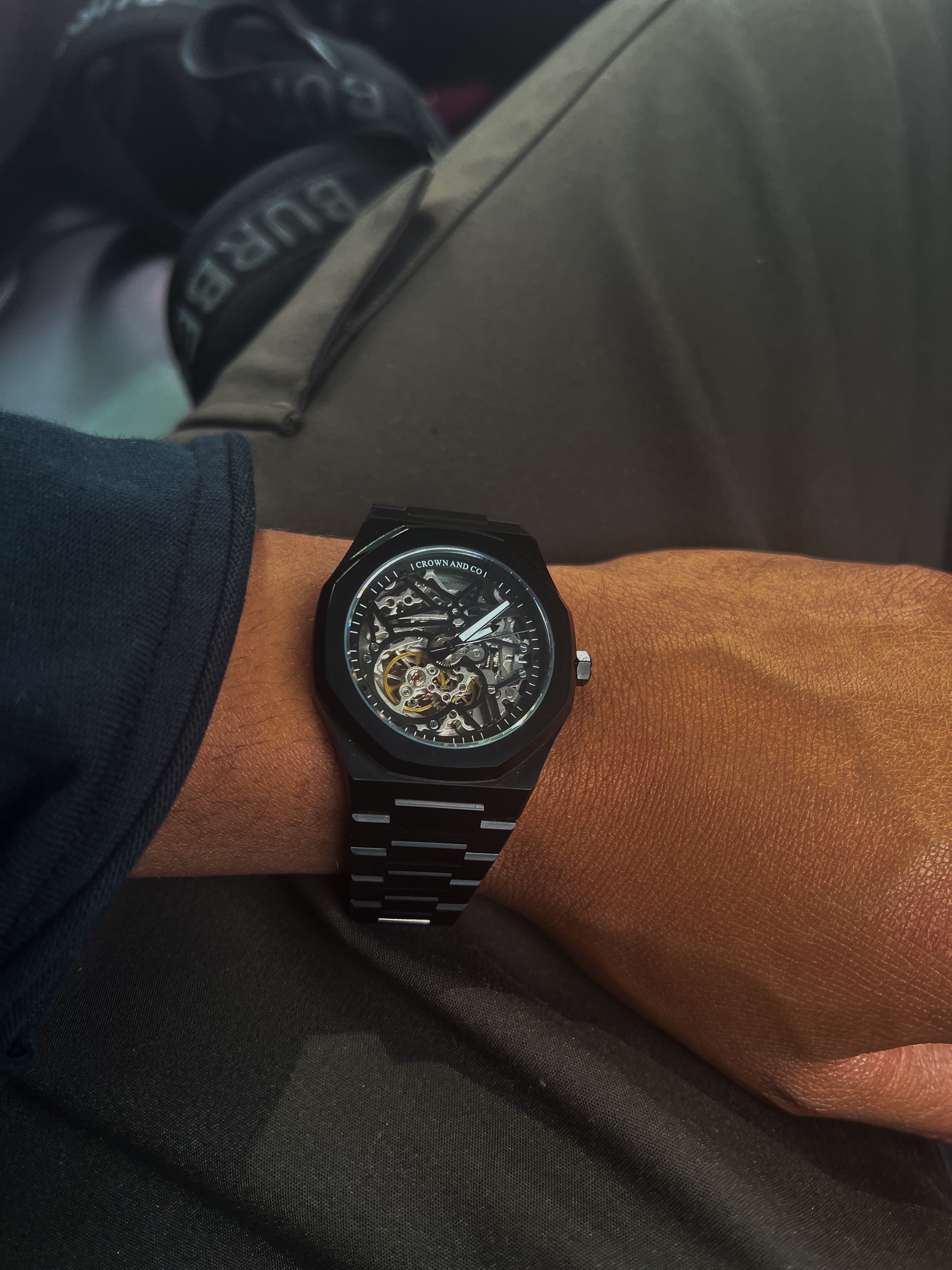 Ocho series Skeleton Black 41mm