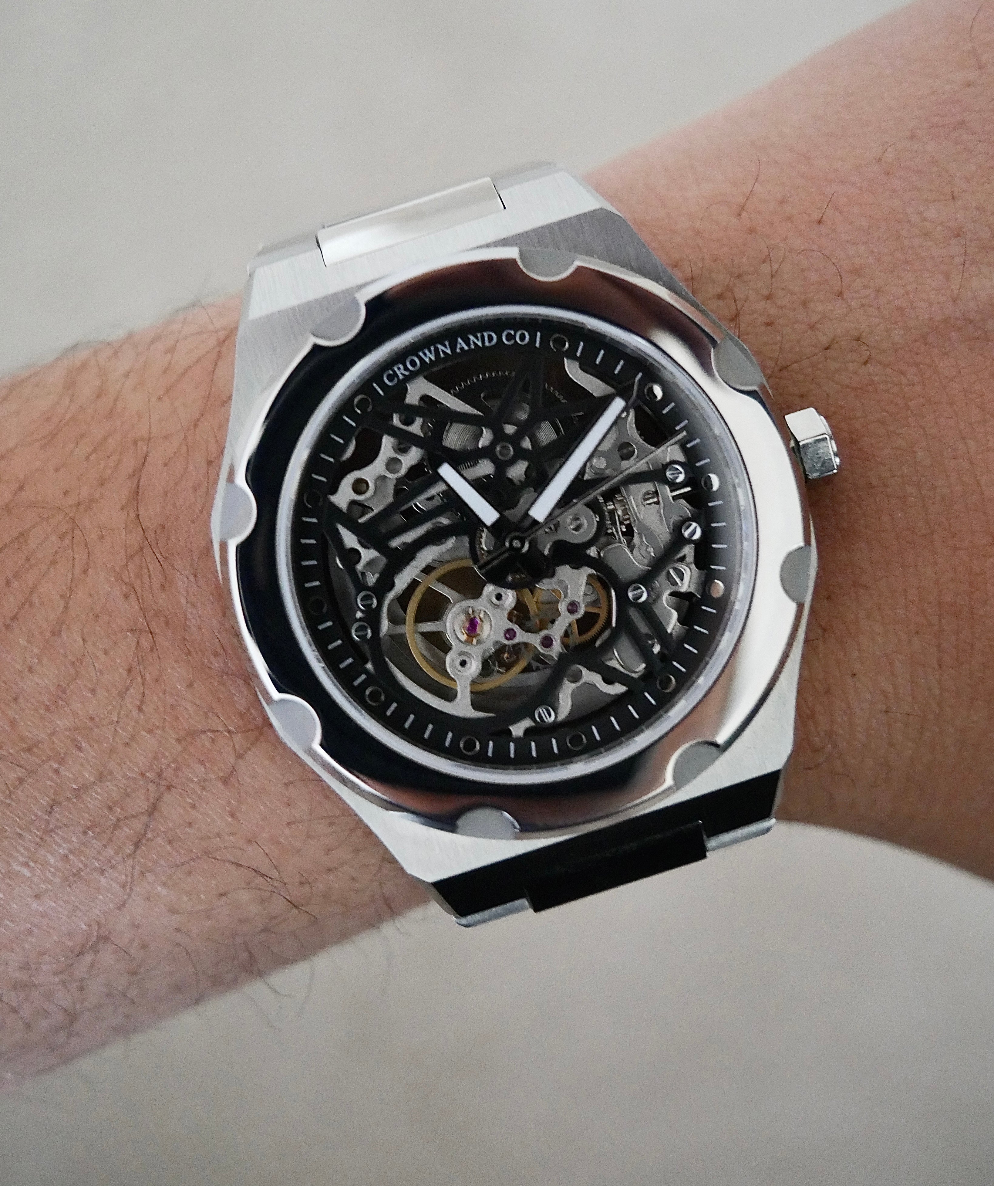 Crown Revolve skeleton Black dial 41