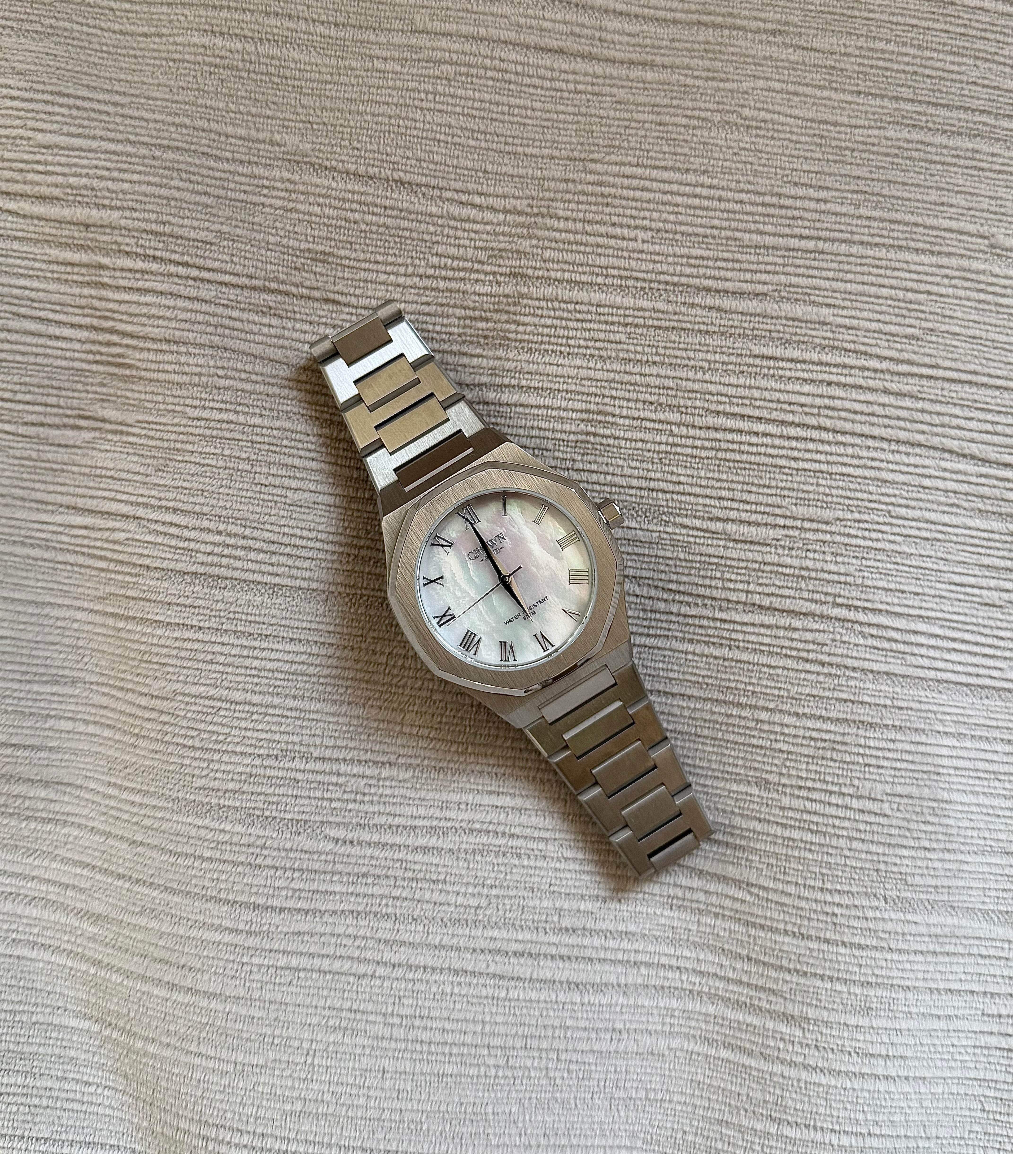 Ocho series 34mm Mother of pearl  'Designed for the smaller wrist'