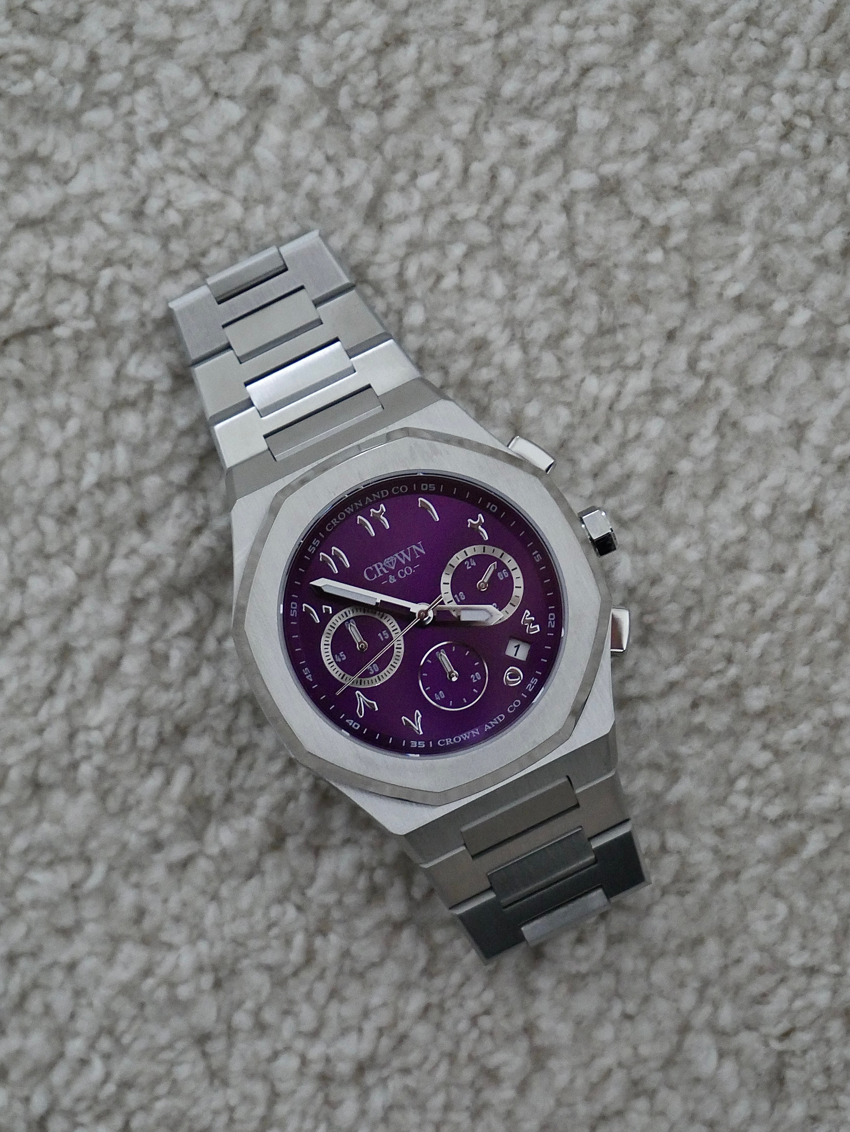 Ocho series Royal Purple Arabic dial 41