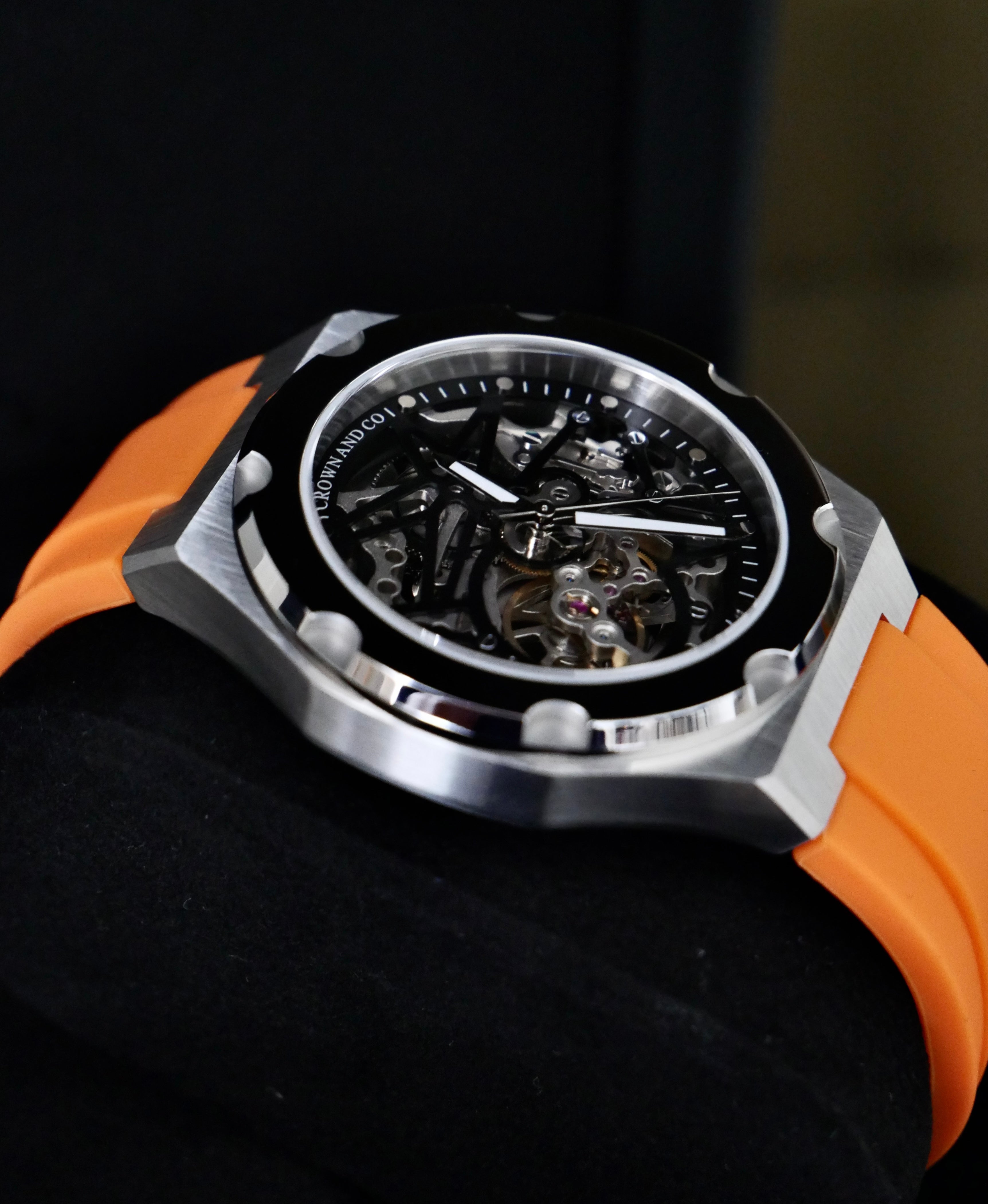 Crown Revolve skeleton black dial 41 | Orange rubber strap