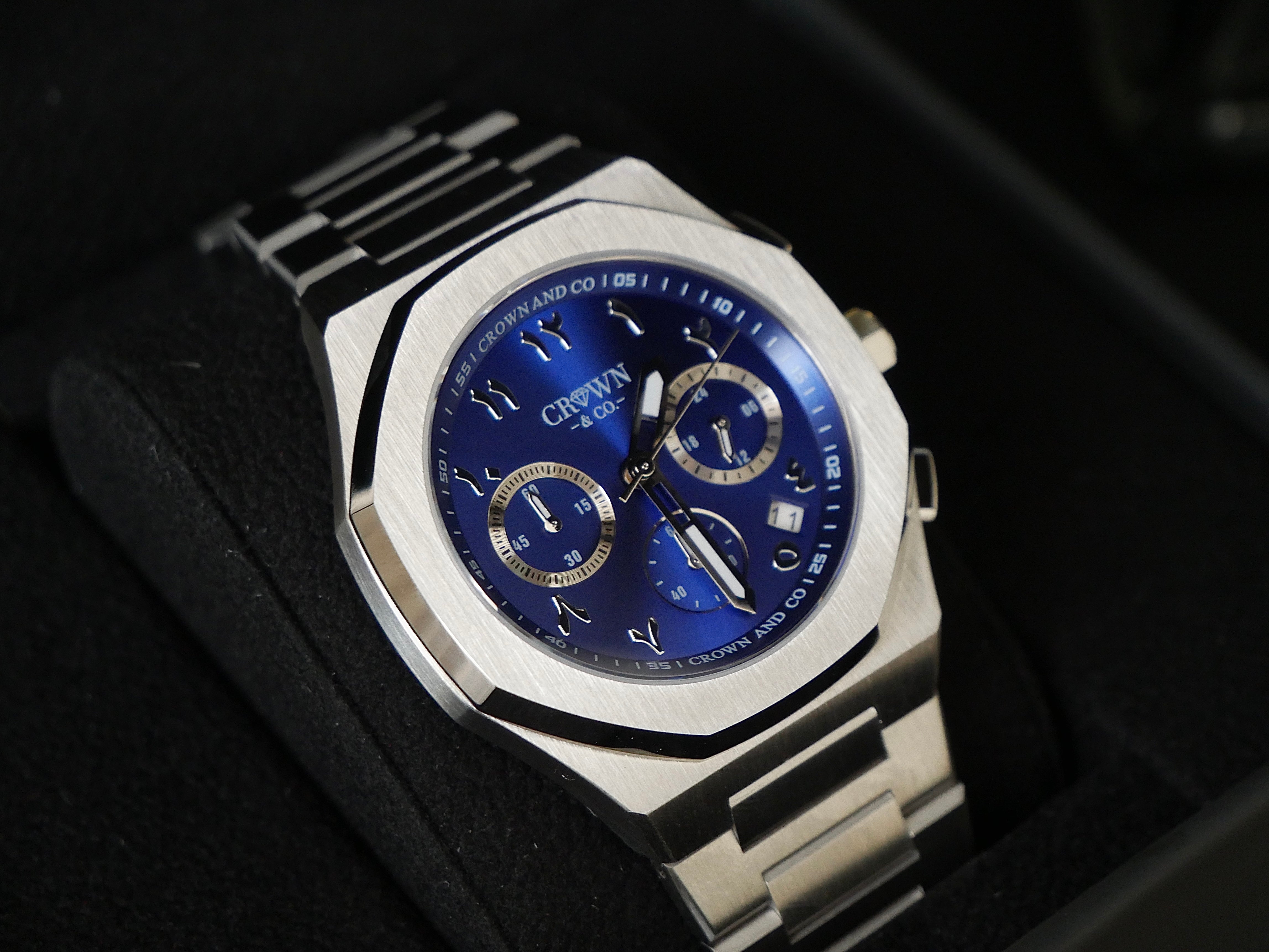 Ocho Series Arabic Navy Blue dial 41 [Due : June 2026]