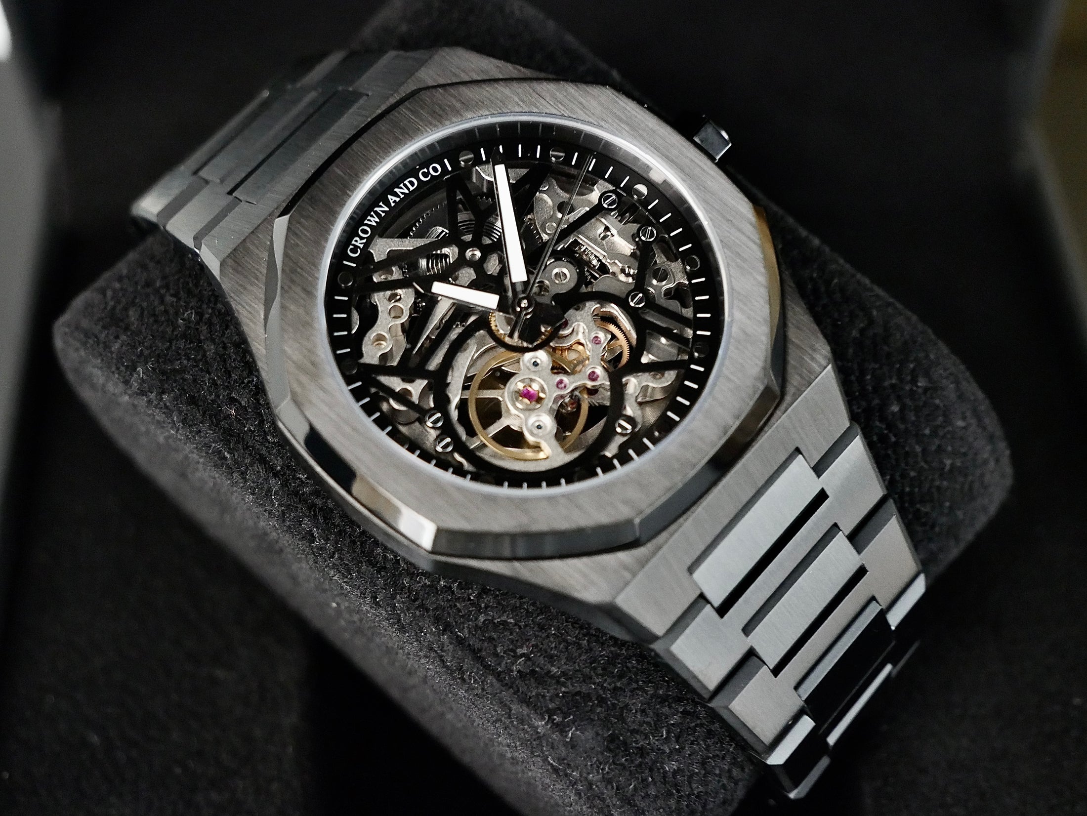 The Skeleton Black 41mm