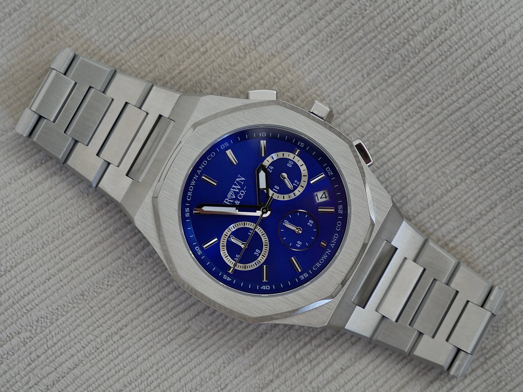Ocho series Navy blue dial 41mm