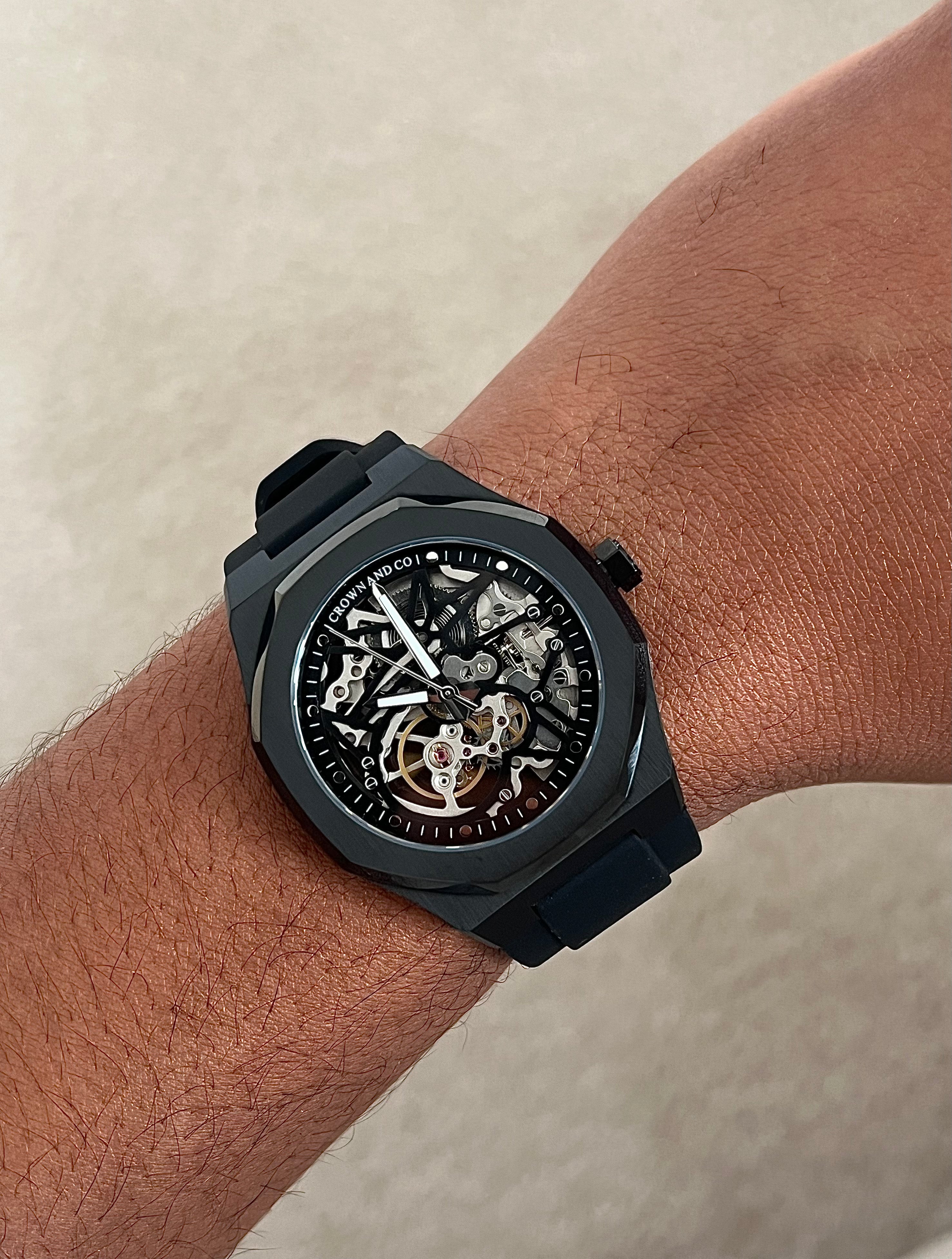 Ocho series skeleton Black 41mm | Rubber strap