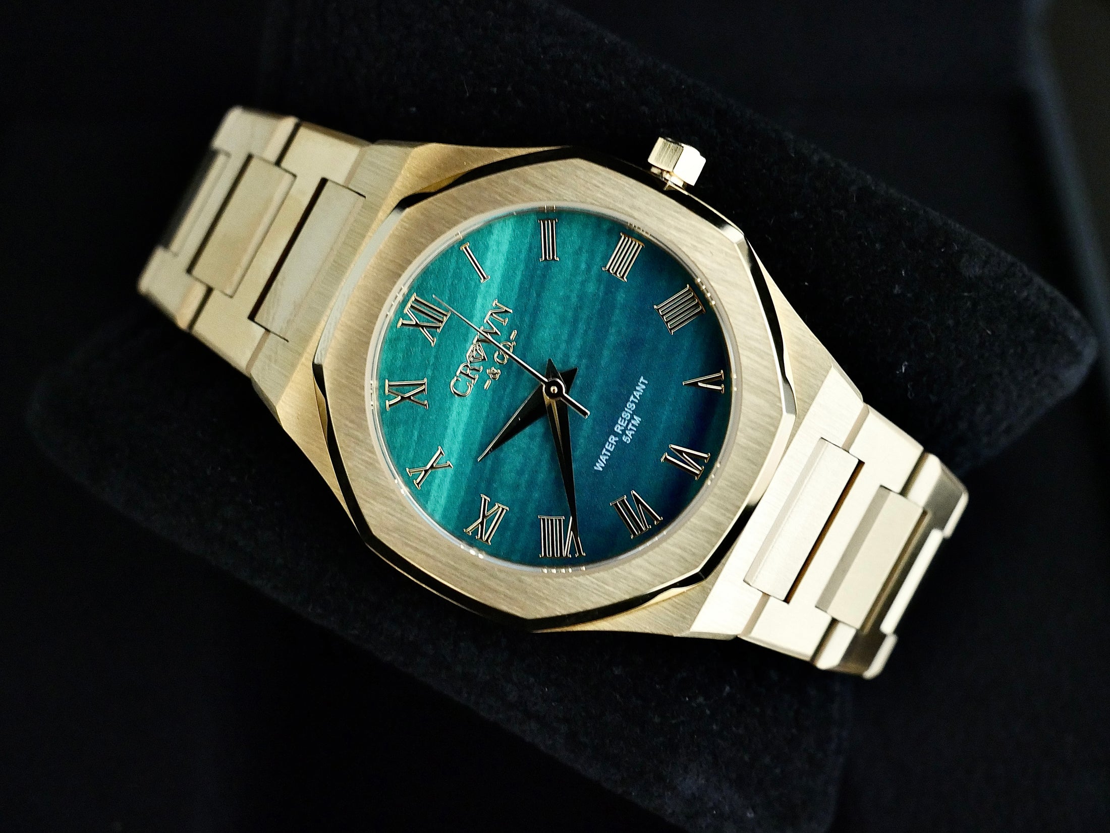 Ocho Series 34mm Green Malachite dial "designed for the smaller wrist"